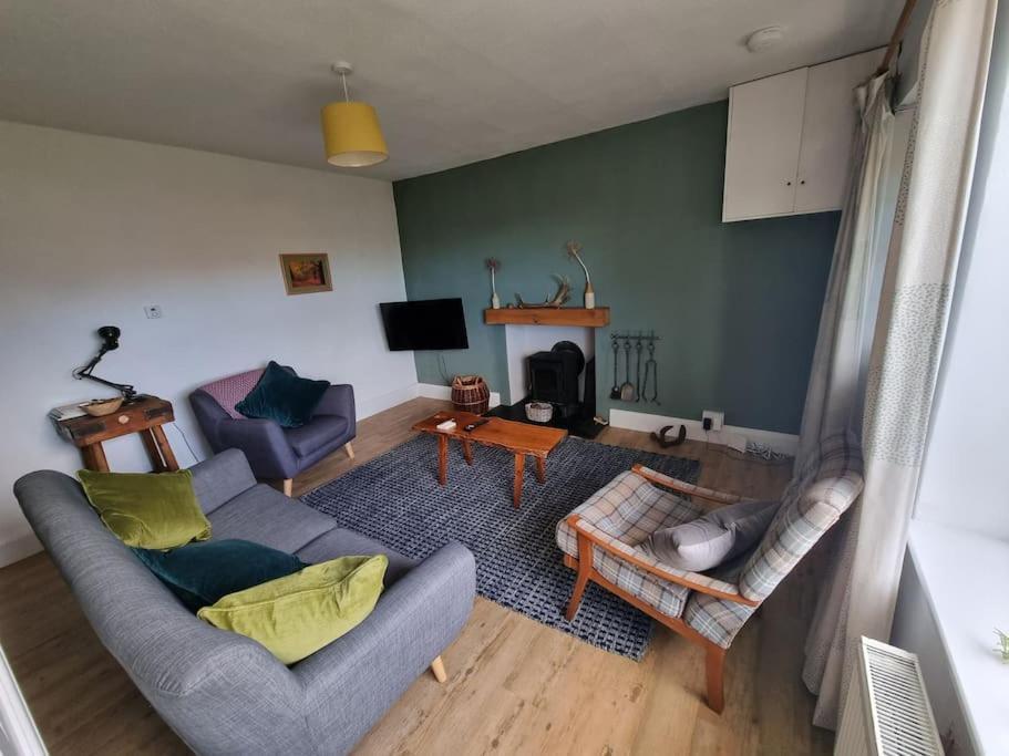 Cheerful Two Bedroom Cottage In The Forest Of Dean Lydbrook Exterior photo
