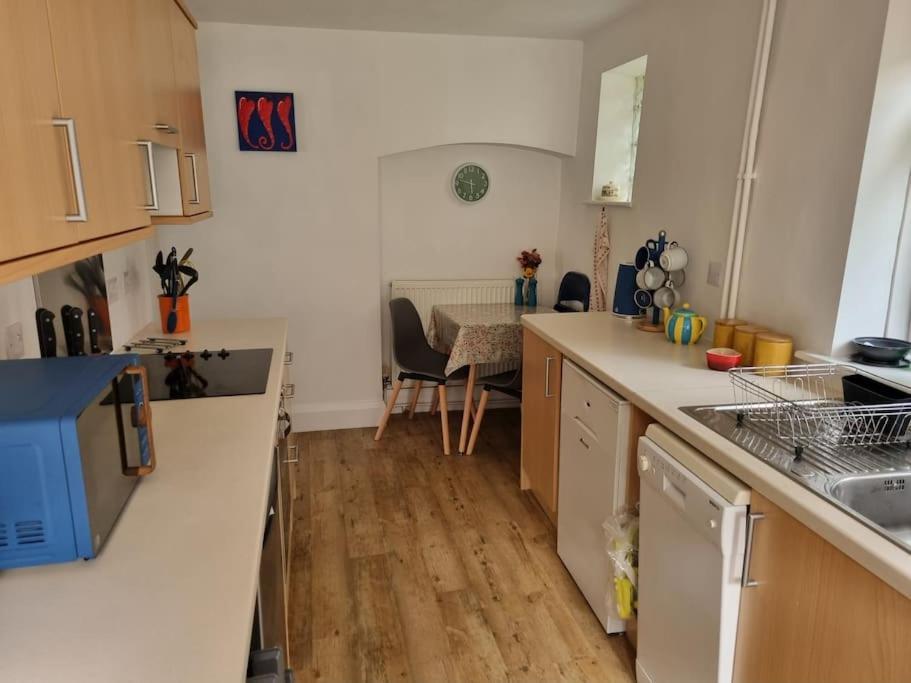 Cheerful Two Bedroom Cottage In The Forest Of Dean Lydbrook Exterior photo